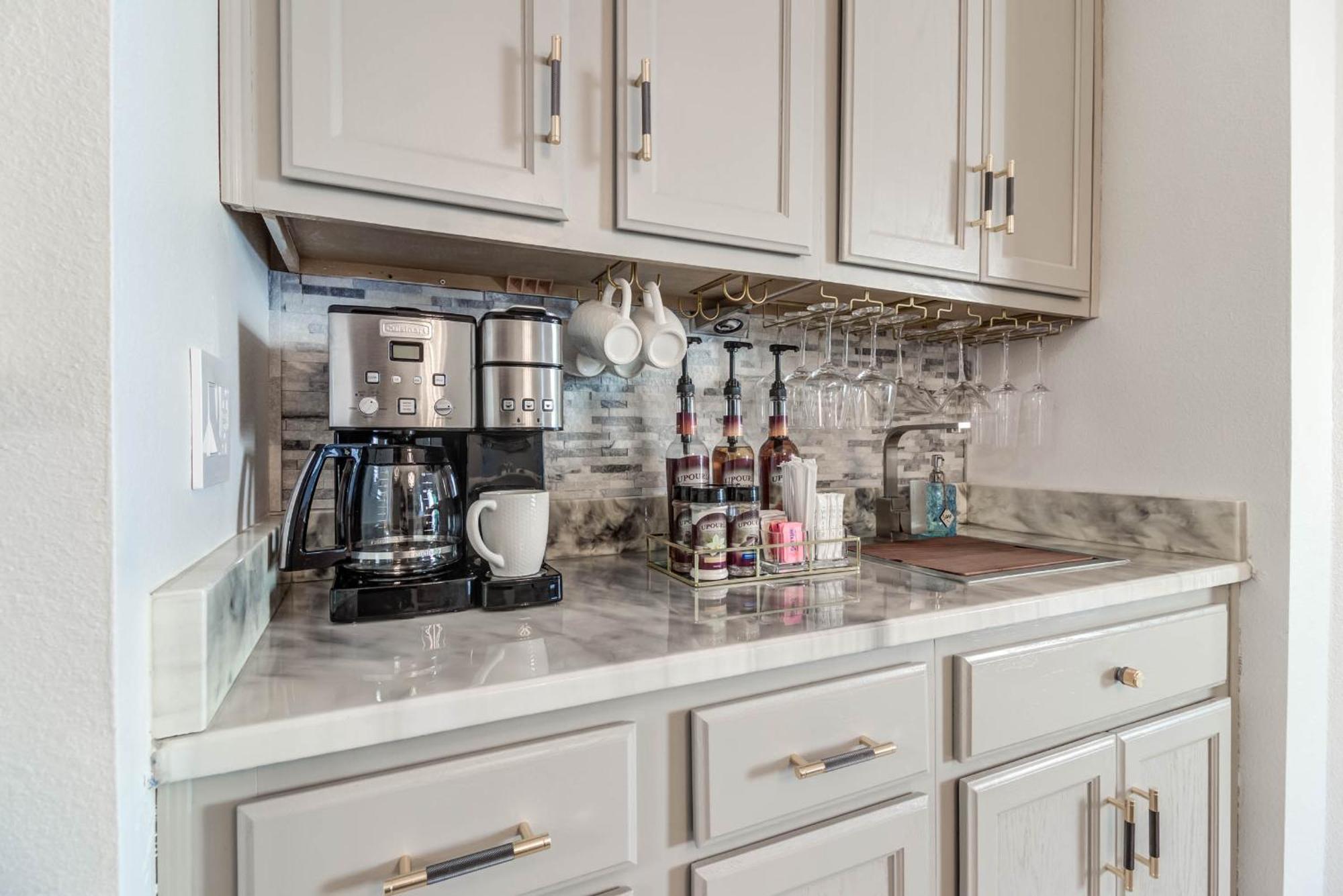 Gorgeous Oceanview 3Br Luxury Condo - Latitude Gulfport Bagian luar foto