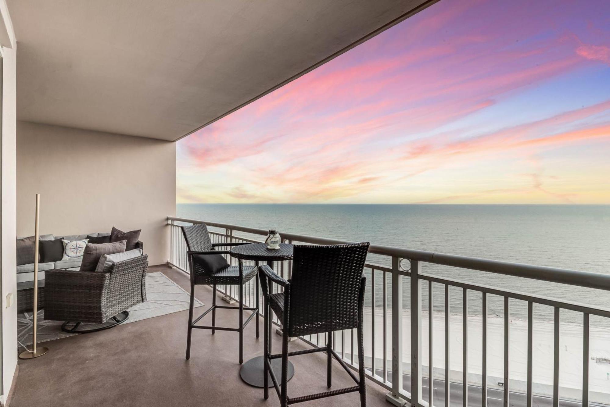 Gorgeous Oceanview 3Br Luxury Condo - Latitude Gulfport Bagian luar foto